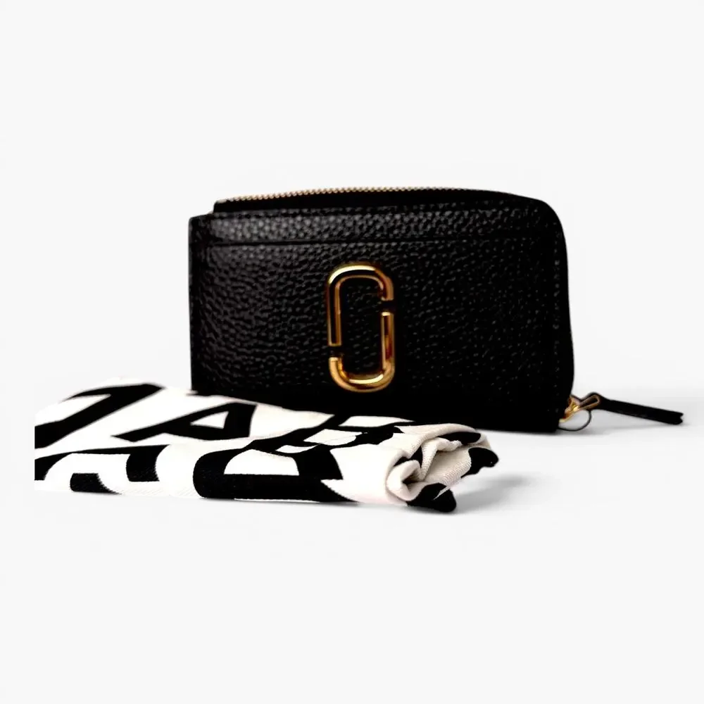 The Pebble J Marc Top Zip Multi Wallet